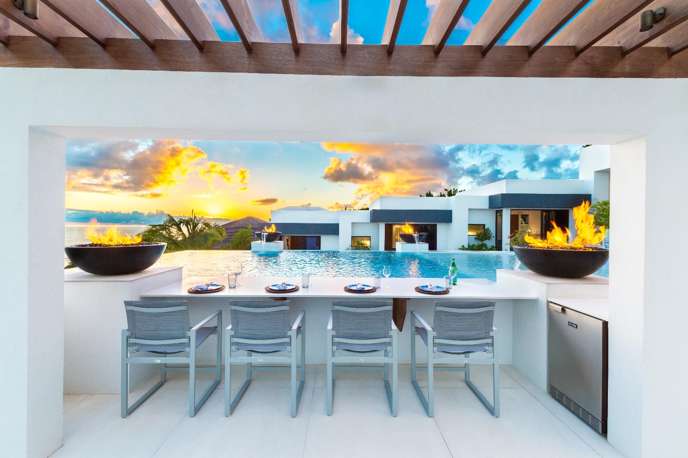 The World’s Most Exquisite Luxury Honeymoon Destinations by Haute Retreats 10 The World’s Most Exquisite Luxury Honeymoon Destinations by Haute Retreats - 029 Wind Chime Villa