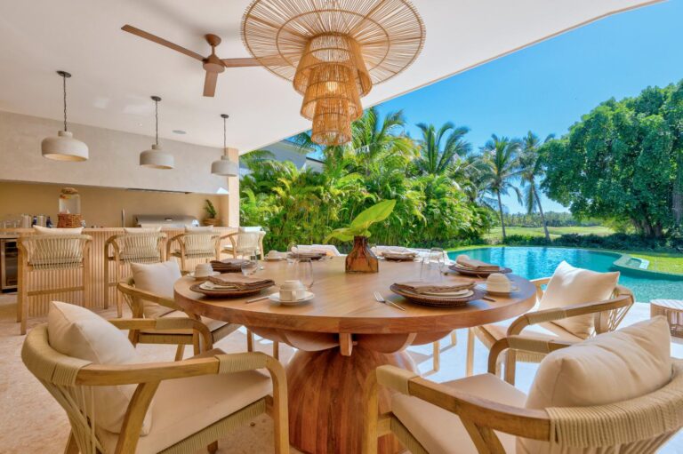 Luxury Vacations in the Caribbean: Rainy-Season Myths and When to Book 1 Luxury Vacations in the Caribbean: Rainy-Season Myths and When to Book - Villa Arrecife EFG9 haute retreats 2025 22