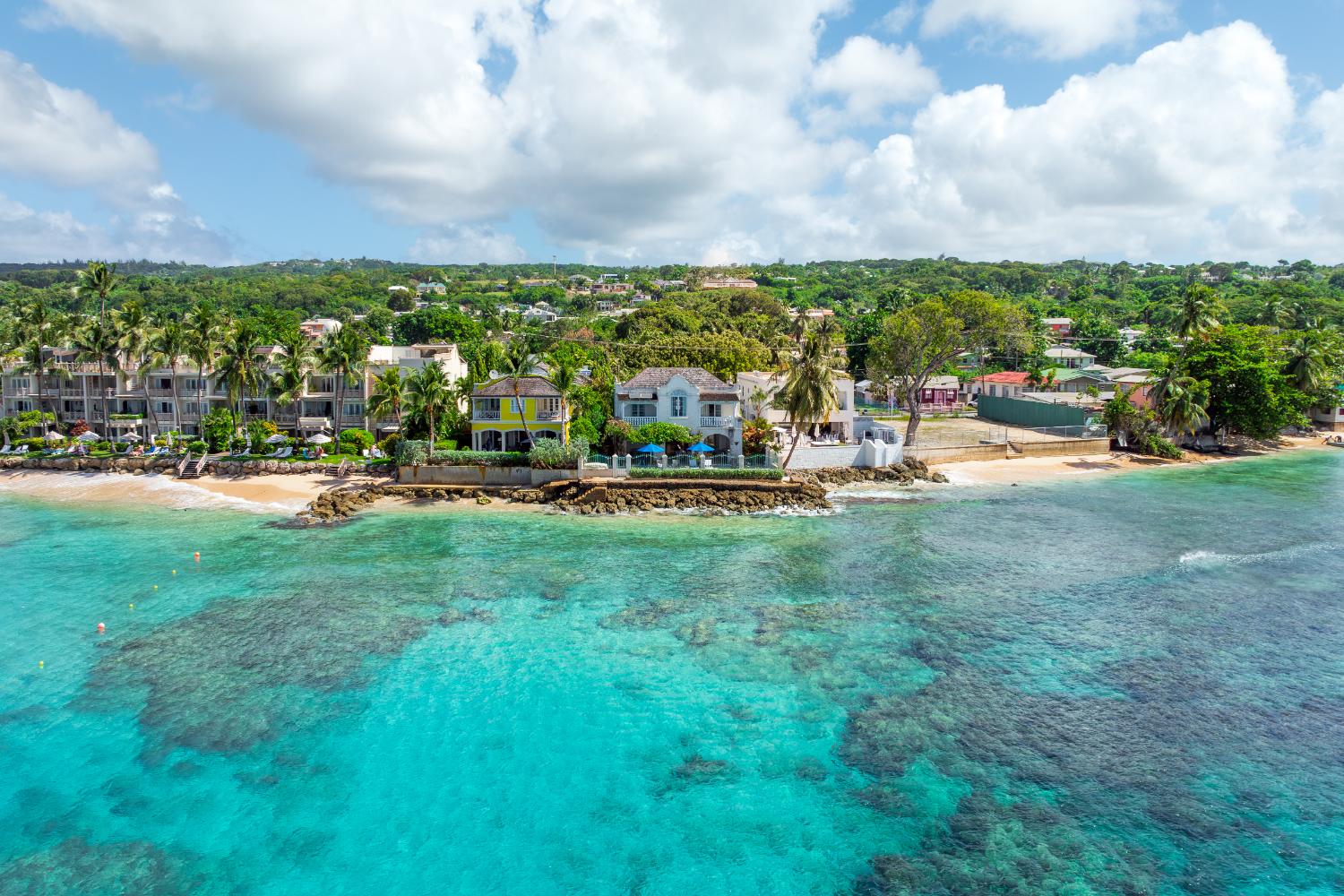 Luxury Vacations in the Caribbean: Rainy-Season Myths and When to Book 1 Luxury Vacations in the Caribbean