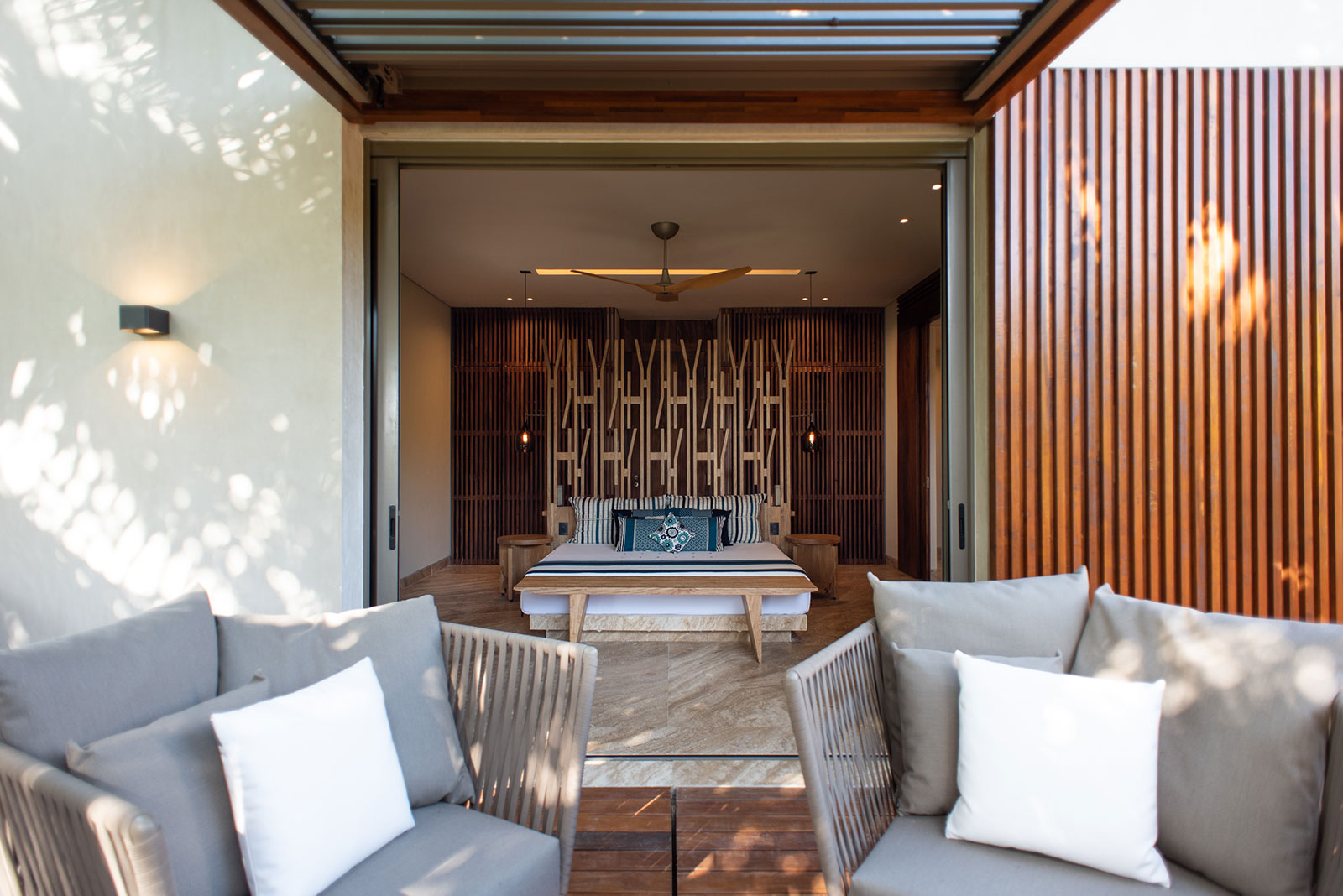 Trends in Luxury Travel: The Haute Retreats Outlook for 2025–2026 7 Trends in Luxury Travel: The Haute Retreats Outlook for 2025–2026 - Villa Uh Kaay haute retreats 2025 33