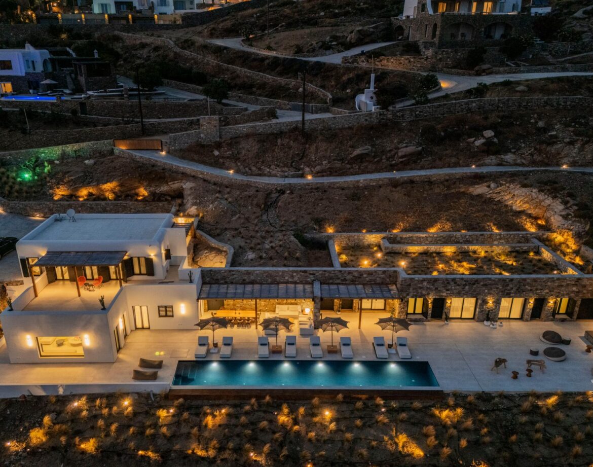 Major Events in 2026: What’s Happening Worldwide and the Most Exclusive Villas to Book for Each