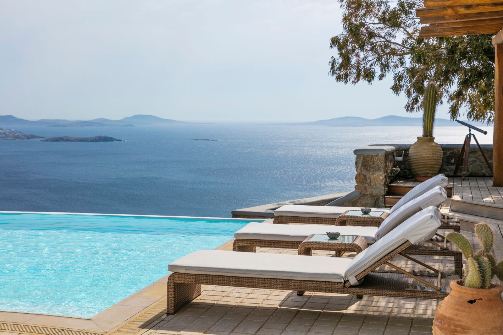 Where Do Billionaires Vacation? The World's Most Exclusive Private Destinations - Vista Villa Haute Retreats mykonos 2025 2