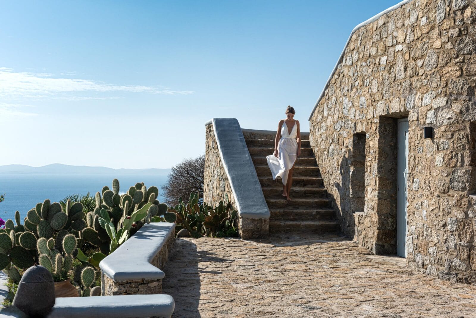 Mykonos villas with private pool, an infinity terrace facing the Aegean
