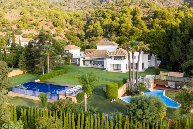 Elite Events in March: Where Culture, Celebration, and Luxury Meet - El Mirador Haute Retreats Spain villas 206 15
