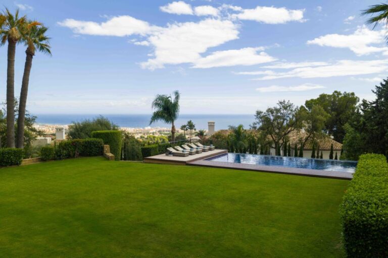 Do I Need a Visa to Go to Spain? Entry Rules Explained - El Mirador Haute Retreats Spain villas 206 86