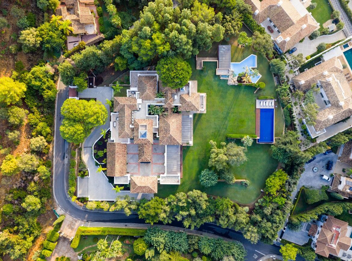 Where Do Rich People Vacation? Inside the World’s Most Exclusive Destinations