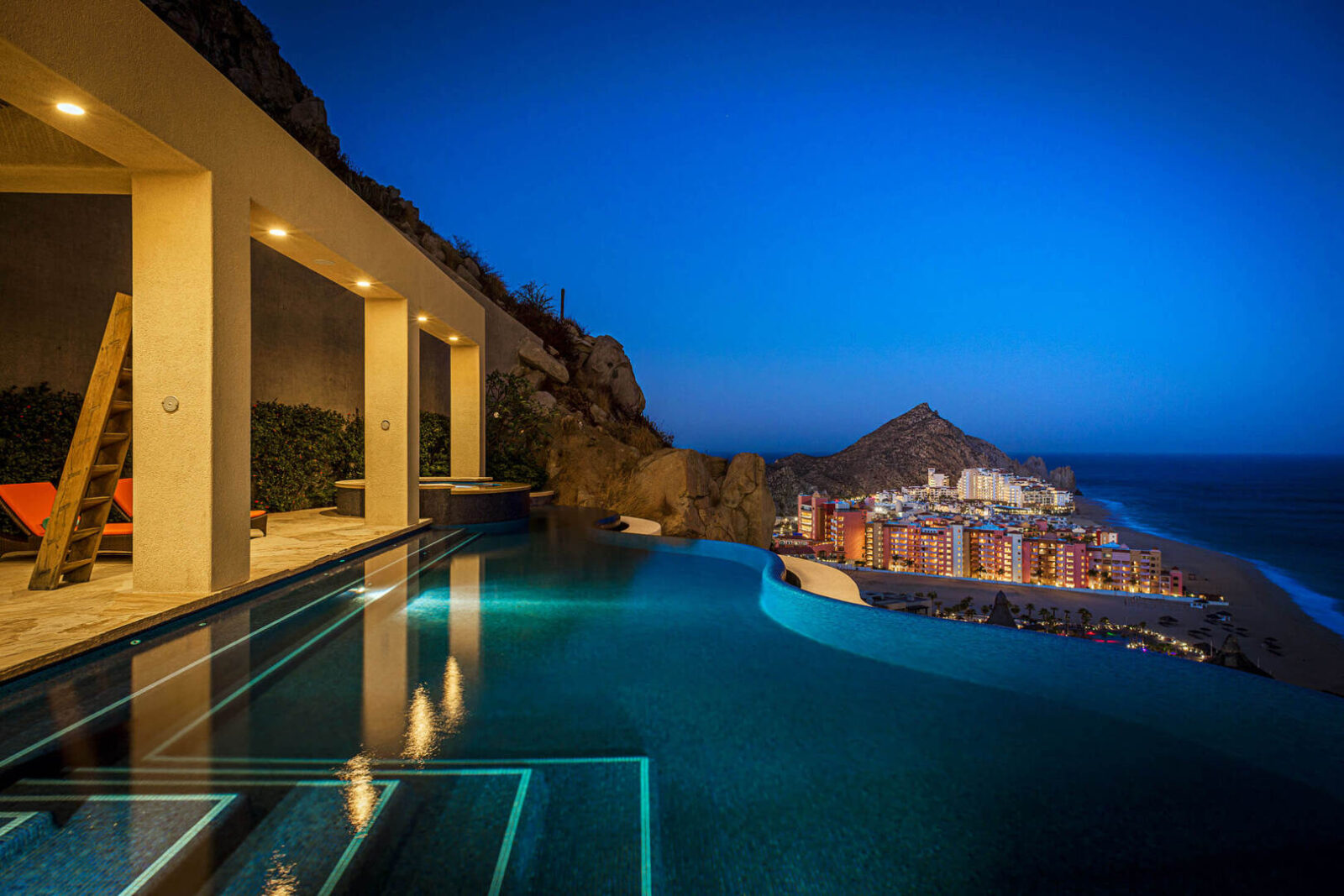 Where Should I Travel in April? 15 Luxury Destinations to Book Now - Villa Bellisima Los Cabos Mexico 29