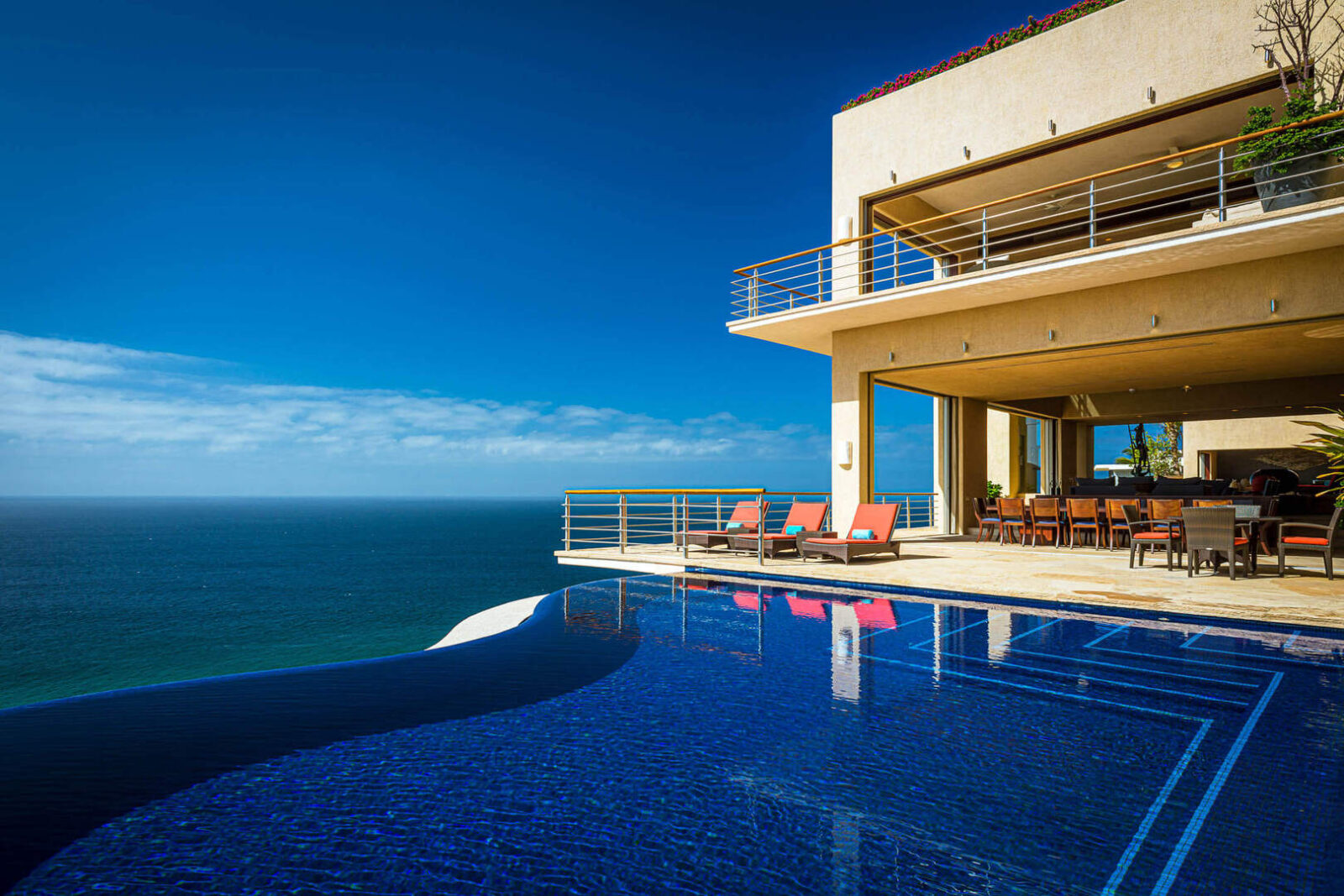 Best Places to Travel With Kids: 15 Luxury Family Destinations for an Unforgettable Escape - Villa Bellisima Los Cabos Mexico 4