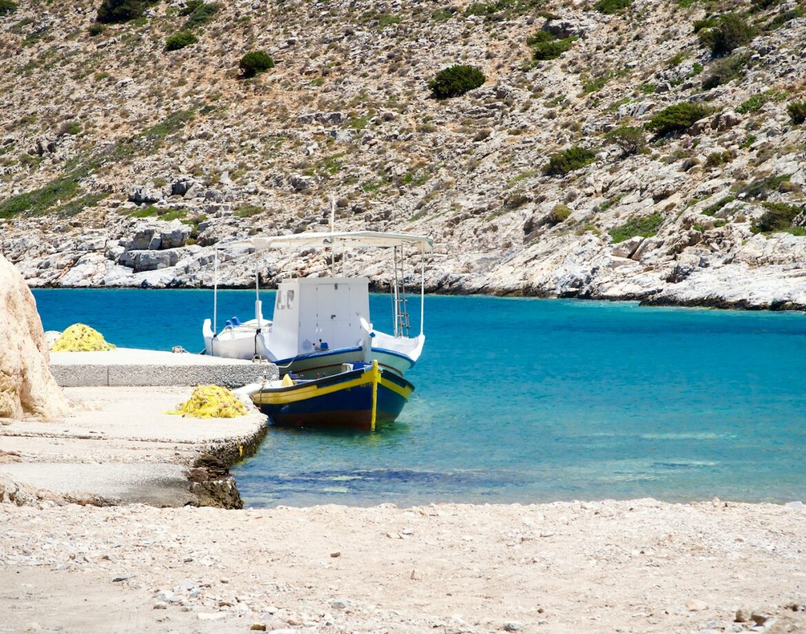 Best Time to Visit Greece to Avoid Crowds: A Luxury Traveler’s Guide