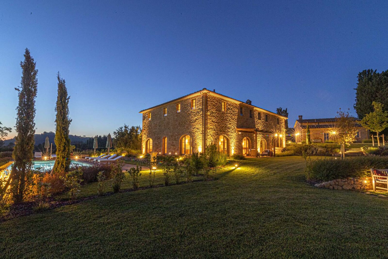 Italy in Late August 2026: The Fully Staffed Villas Still Available - Haute Retreats Villa Dama Tuscany Italy 090506 4285jpg