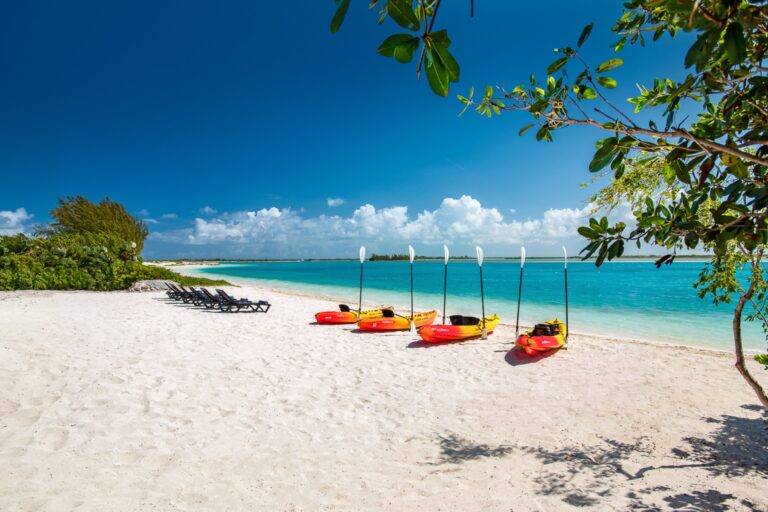 Flight time to Turks and Caicos