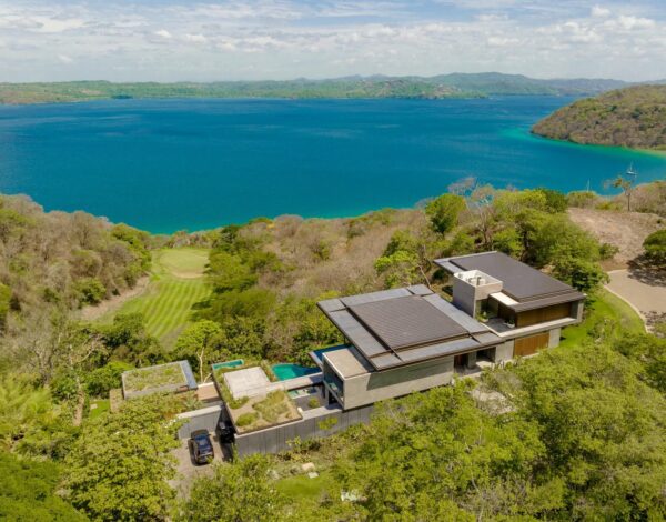Villa Enoki