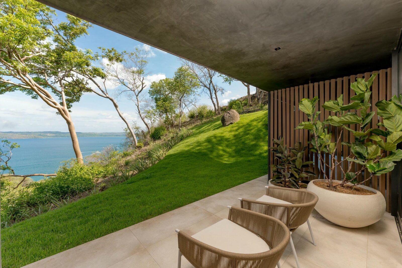 The Best Things to Do in Costa Rica: A Curated Guide for Discerning Travelers - villa peninsula papagayo costa rica luxury pool view enoki bed3 9 h l