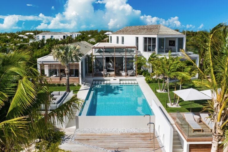 beachfront villa in turks and caicos