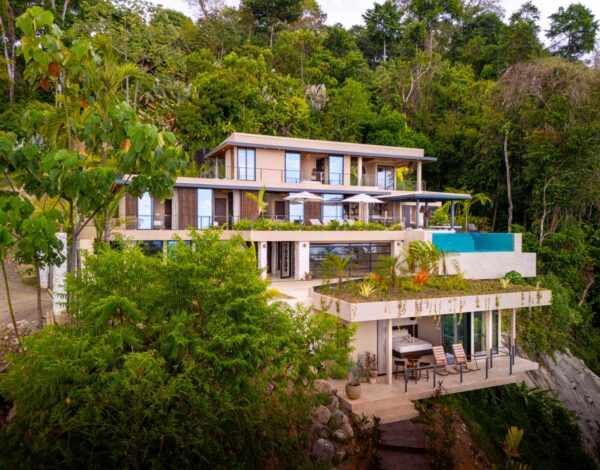 Casa Riverstone