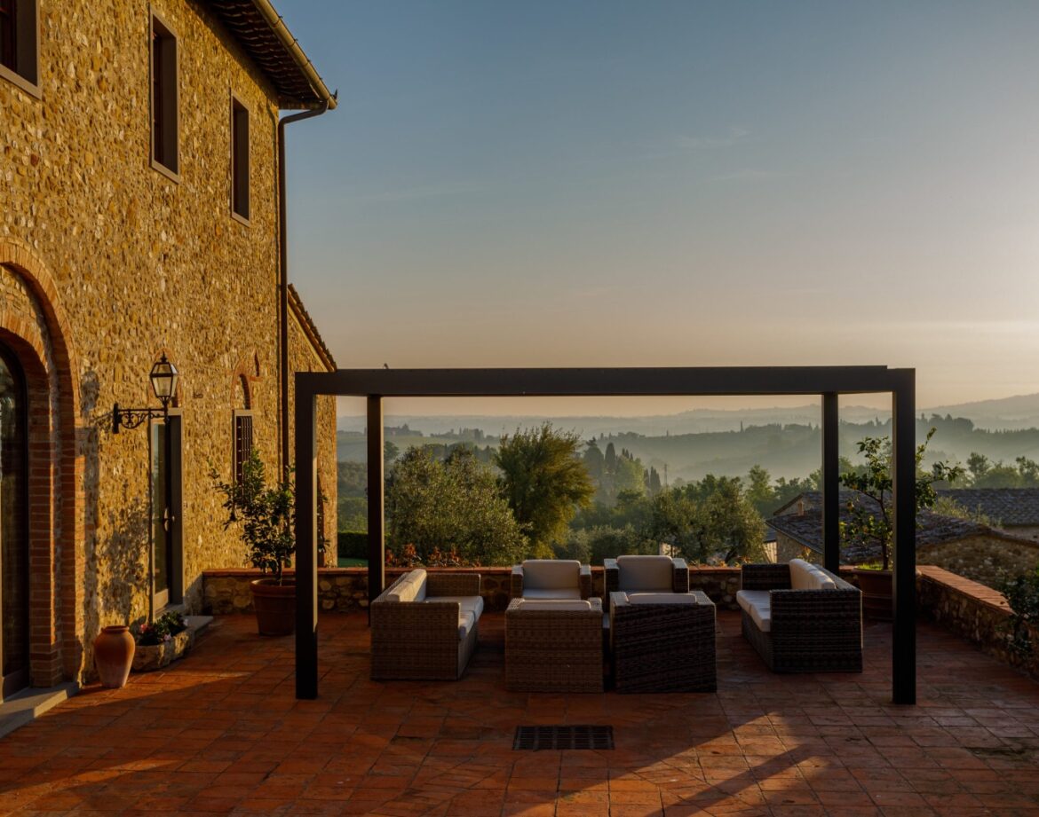 Fully Staffed Villa Tuscany: What It Includes & Who It’s For