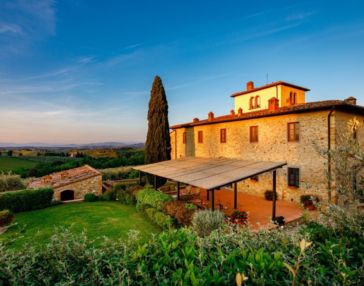 Inside a Fully Staffed Tuscan Estate in August: Chef, Butler and the Art of Handling the Heat