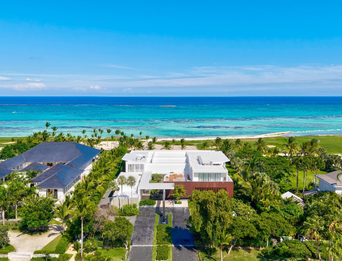 Provisioning an Island: How the Concierge Stocks the House Before a Punta Cana Family Vacation Lands