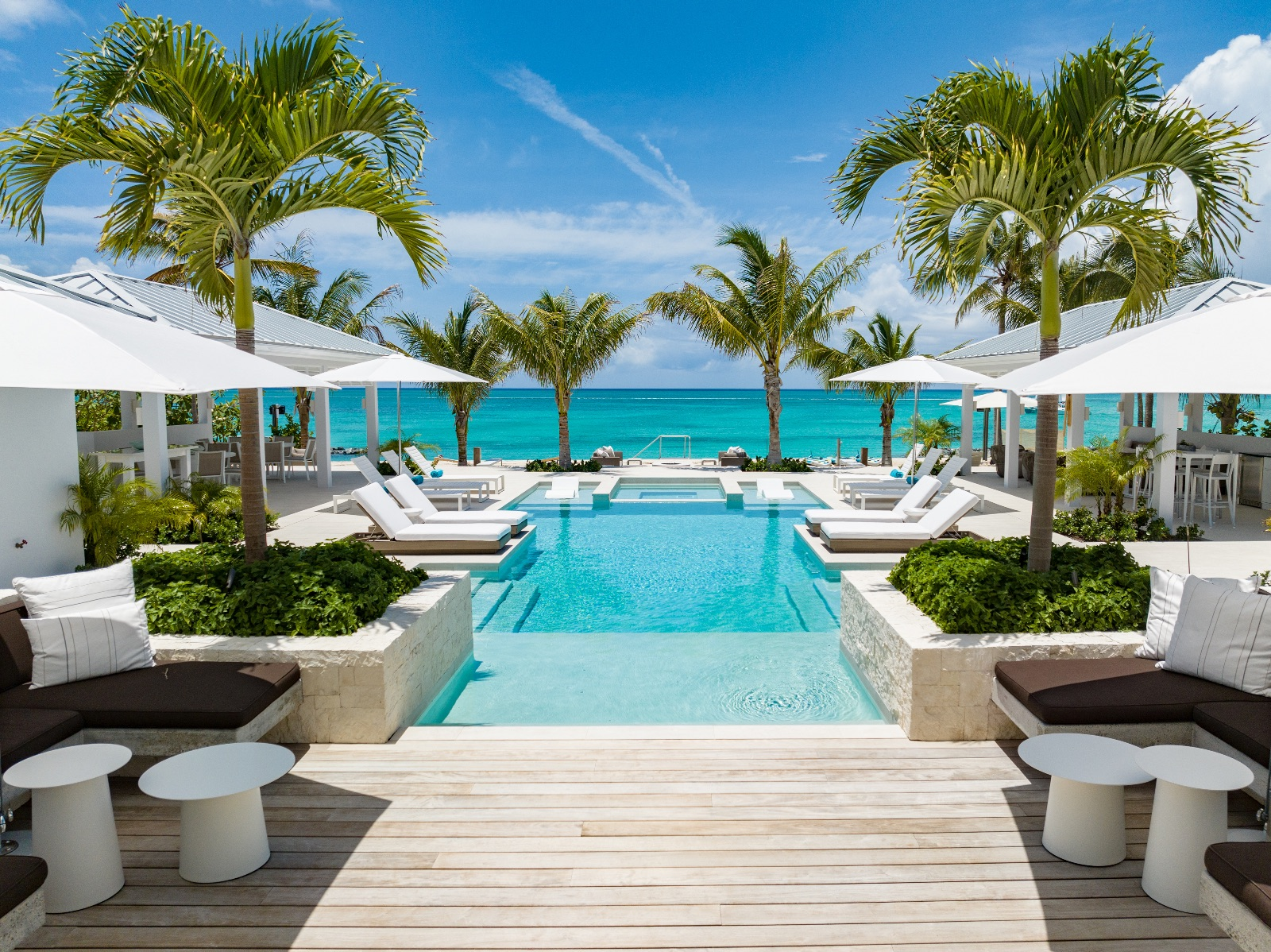 All inclusive villas for large groups of eight or more guests