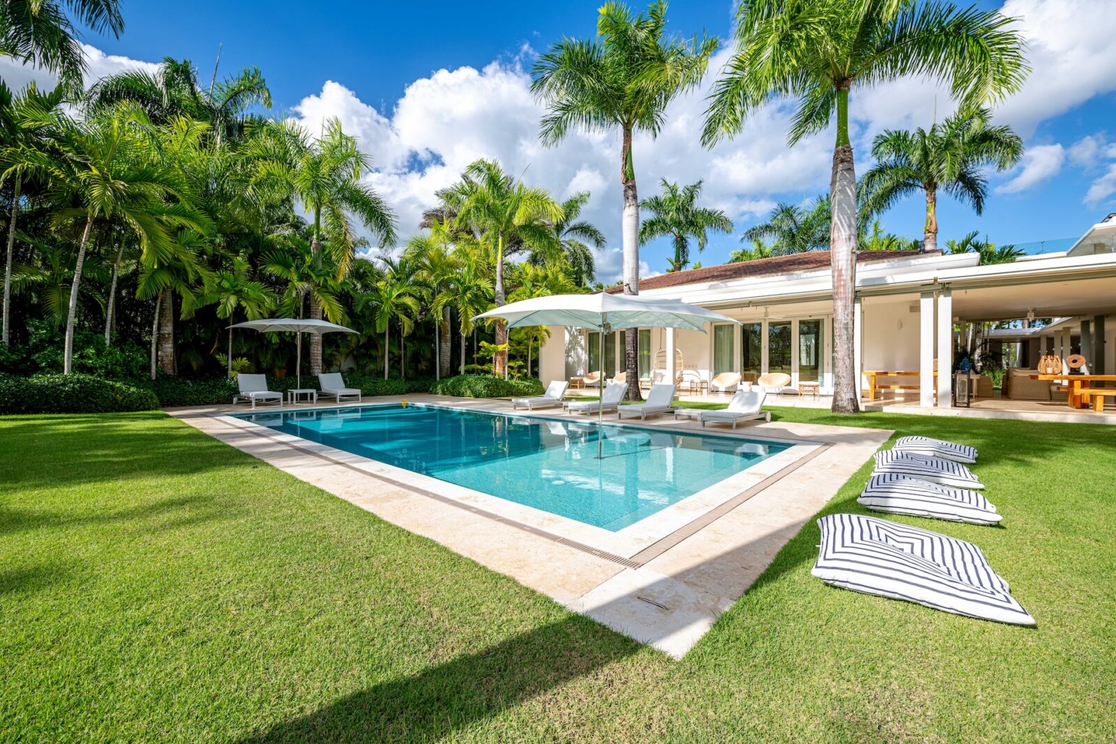 Luxury Villas for Rent Caribbean