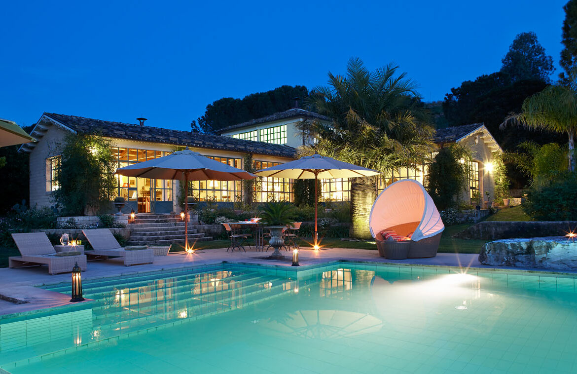 An Island Kitchen: What a Private Chef Actually Cooks in a Villa in Sicily with Pool