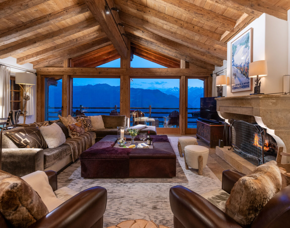 What a Luxury Ski Chalet Actually Does for You Between First Lift and Fondue