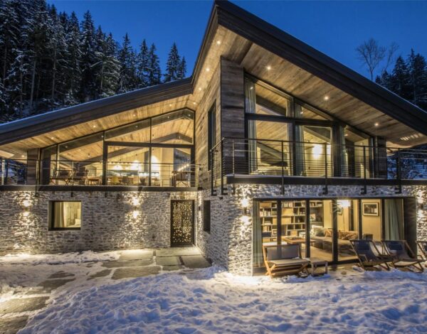 Chalet on the Rocks